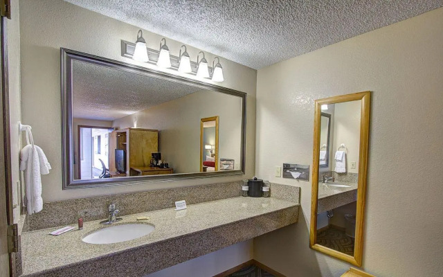 Super 8 by Wyndham Florence OR