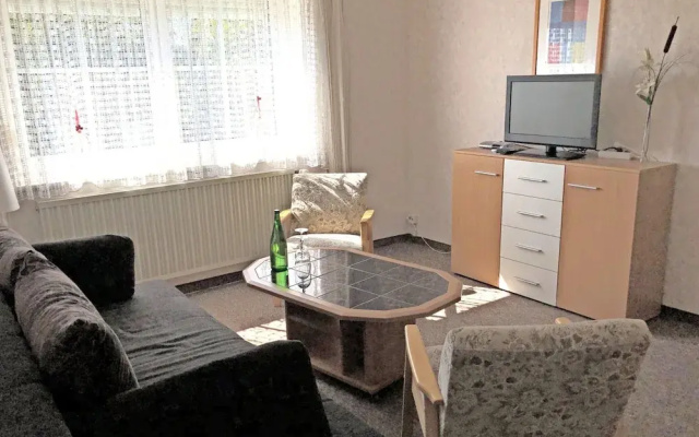 Garden Apartment, Gobweinstein