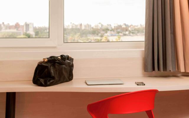 Hotel ibis Montevideo Rambla