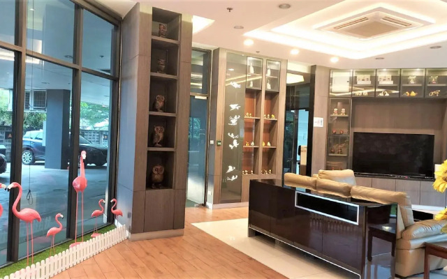 Nest n Rest Hotel