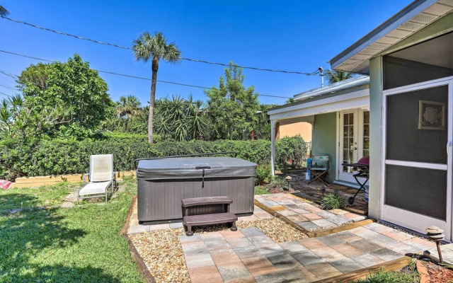 Vibrant Stuart Getaway w/ Private Hot Tub!