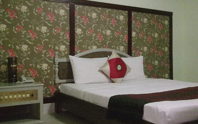 Regal Hotel