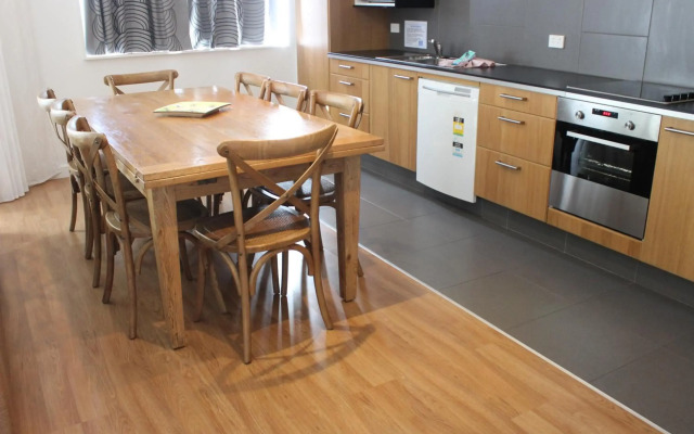 Currumbin Sands Holiday Apartments