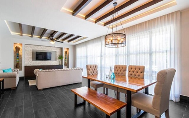 Bright Full Furnished 2 Bedrooms Waiting For You