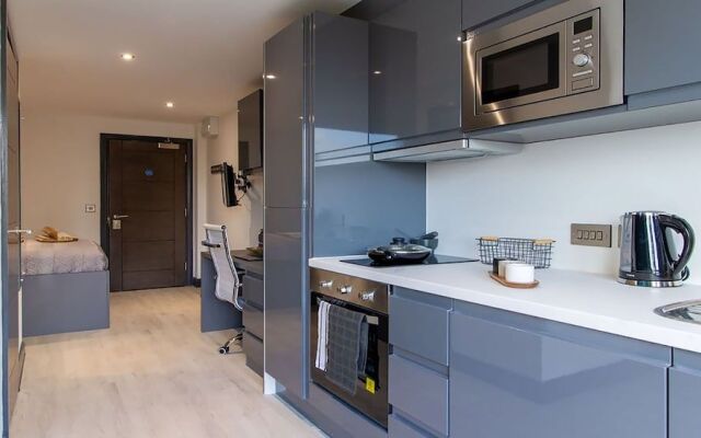 The Residence Coventry by Paymán Club
