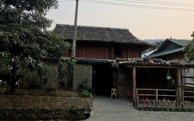 Ban Buoc Homestay - Hostel