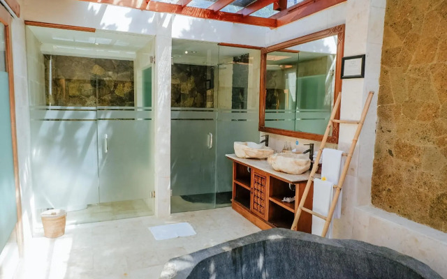 Graha Sandat Villas by Pramana Villas