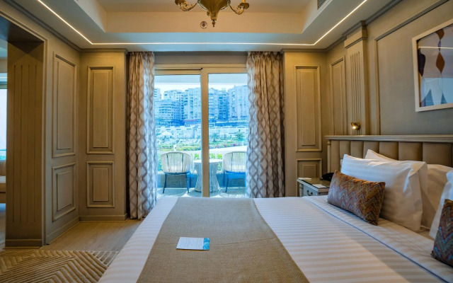 SUNRISE Alex Avenue Hotel