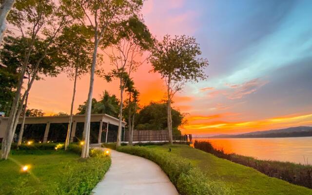 River Tree Resort