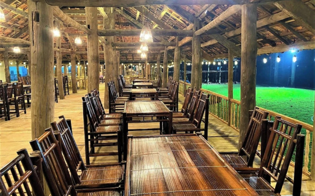 Mini Dien Bien Riverside Hotel - Lang Thai