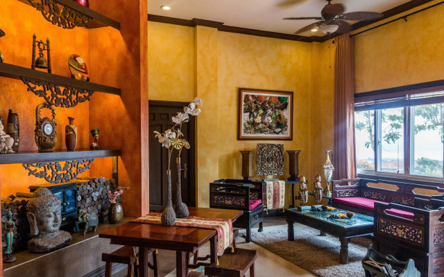 Altamira Boutique House