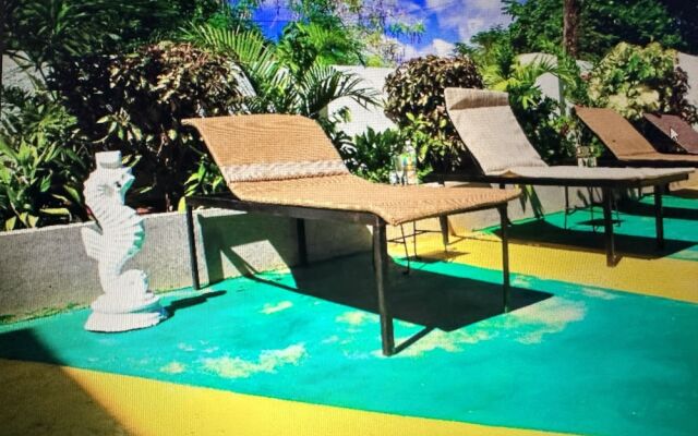 Dela de-Rose Guest House negril Jamaica