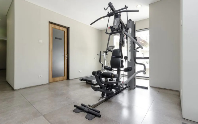 RedDoorz Plus @ Permata Karawaci