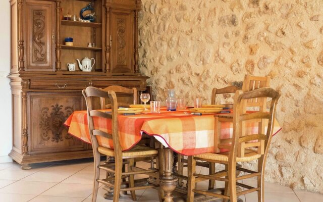 Beautiful Holiday Home in Murviel-les-Beziers with Pool