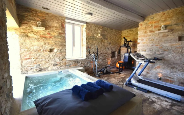 Villa Gaia Syros 1800 s Stone Building