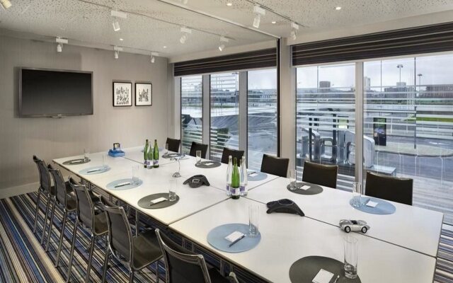 Aloft London Excel