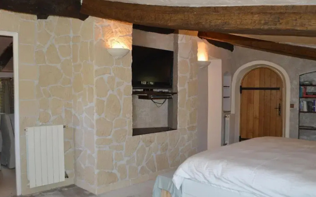Cosy Holiday Home With Pool in Callian