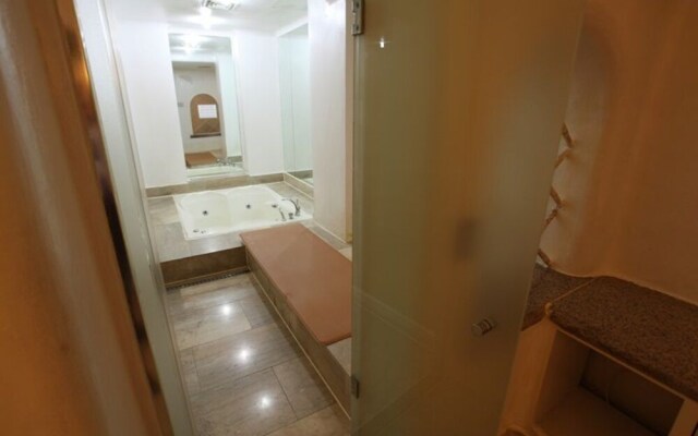 M Hotel