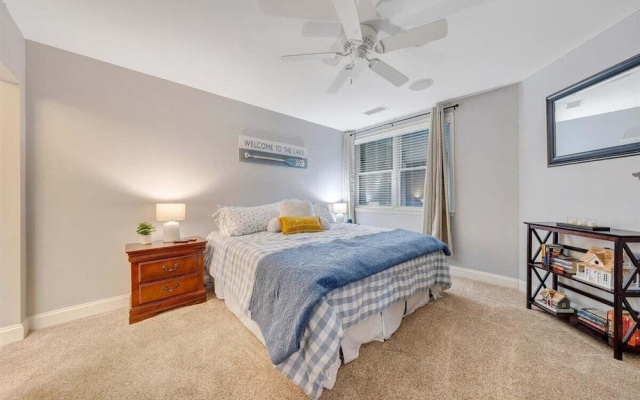 Lake Stardust - Condo With Pool ! Pet Friendly