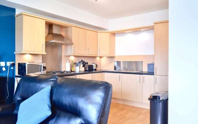 Beautiful Edinburgh Flat With 2 King Bedrooms