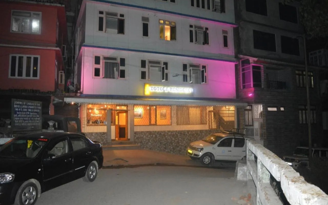 Rufina Totola Residency