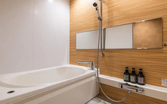 GRAND BASE Mojiko Ekimae