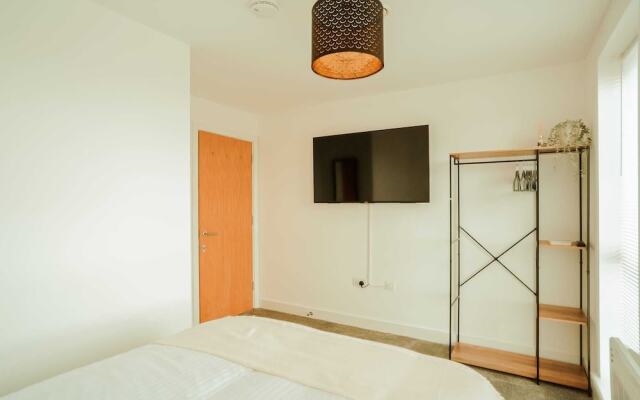 Chic 2 Bedroom Apartment Salford Quays, the Lowry