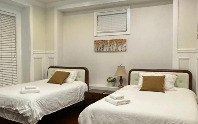 Oakridge Home