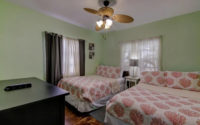 Clearwater Beach Cabana by RedAwning