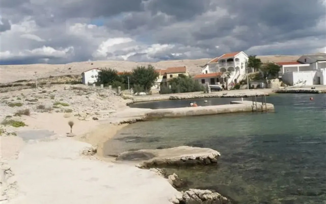 Maestro - 30m From the Beach & Parking - A1