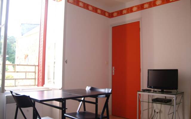 Gîtes Castel des Cèdres