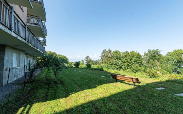 Zenitude Hotel-Residences Les Terrasses du Lac