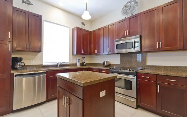 Tortuga Townhouse 100-7 Access to Boat Slip