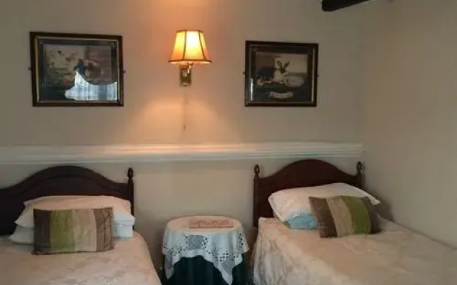 The White Horse Crostwick