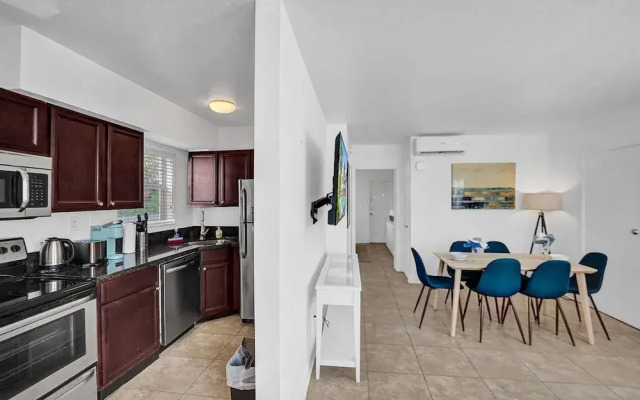 Lovely 1- Bedroom Rental Unit With Pool