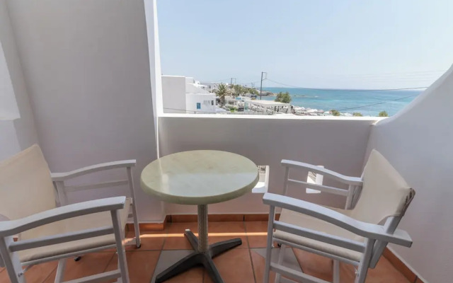 Nikos Apartments & Studios