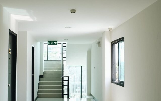 Zak Residence