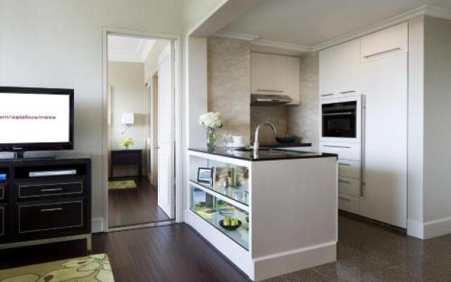 Lakeside Chalet, Mumbai - Marriott Executive Apartments
