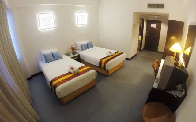 Phuket Town Inn Hotel Phuket (SHA Extra Plus)