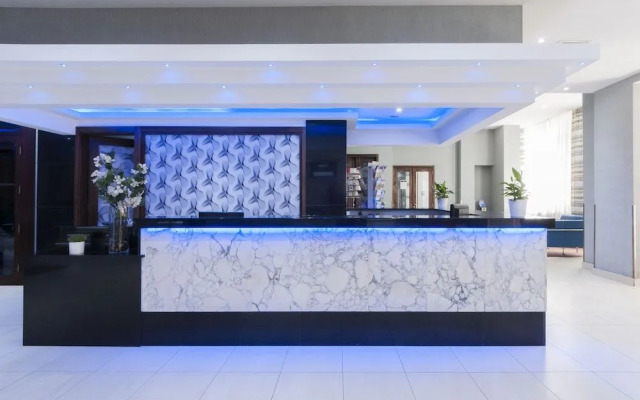 Rooms by Alexandra Hotel