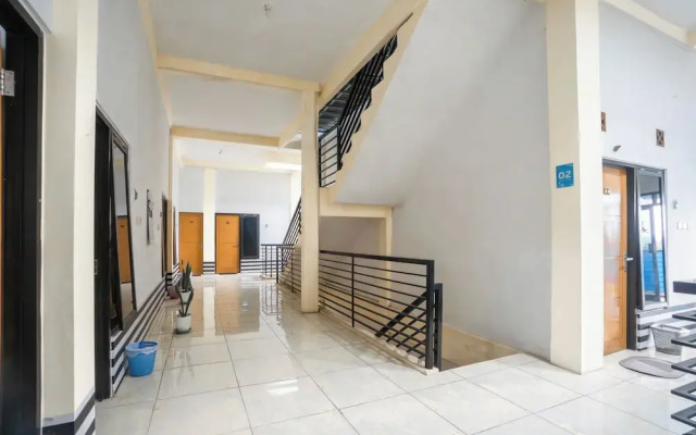 OYO 94148 Forzando Hotel