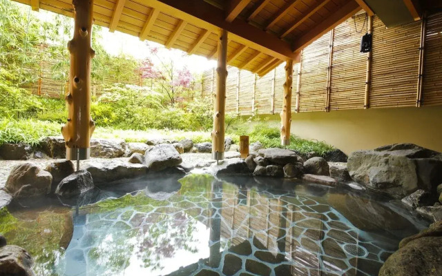Kyoto Arashiyama Onsen Kadensho