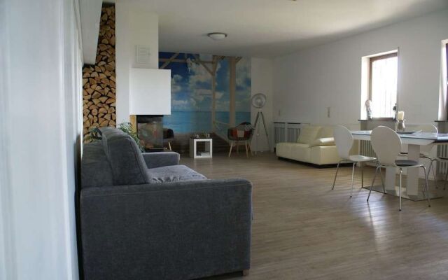 Oasis Apartment