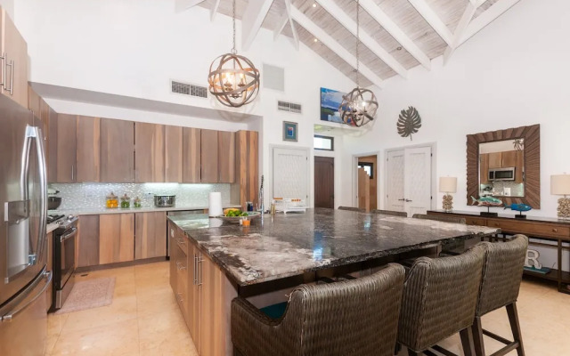 Pristine Bay 1316 2 Bedroom Home