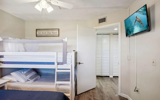 Bayshore Yacht & Tennis 409 - Premier