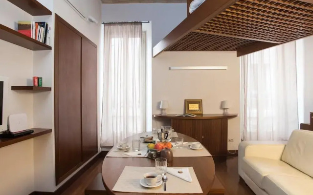 Trevi Fountain - Lovely Loft Apartment