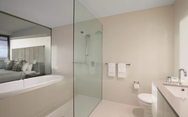 Mantra Circle on Cavill