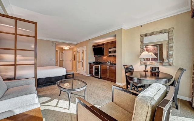 Sierra Sol Studio at Signature Hotel