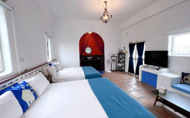 Greek frontier villa