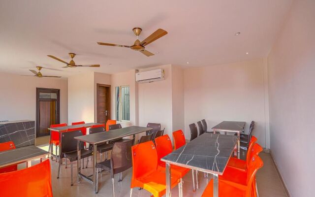 Fabhotel Prime Empire